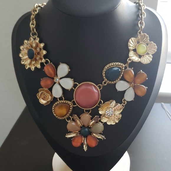 New York & Company Orange Gold Floral Necklace - Picture 1 of 4